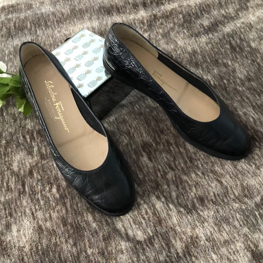 Black flats